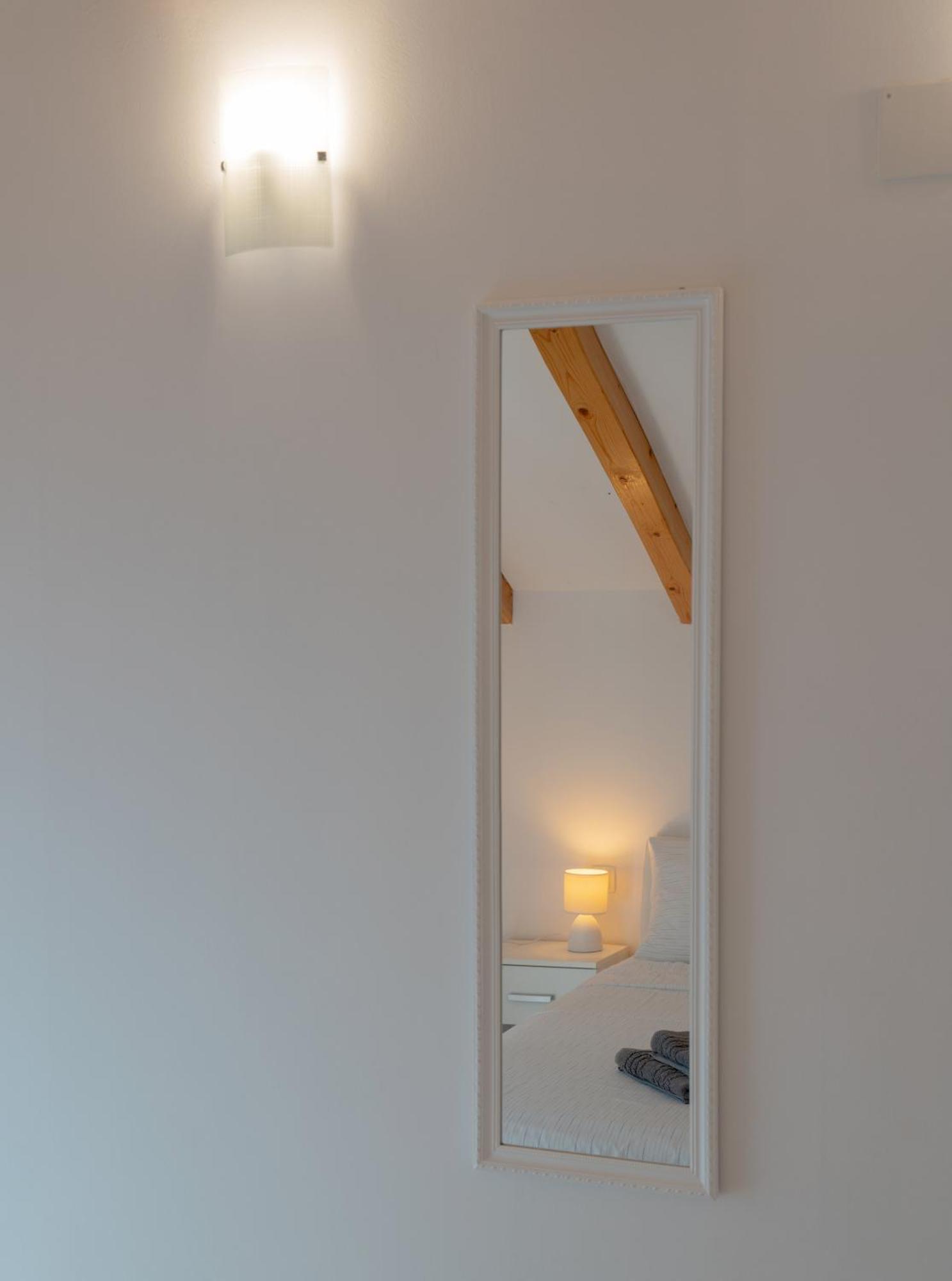 Apartments Srdanovic オミシュ エクステリア 写真