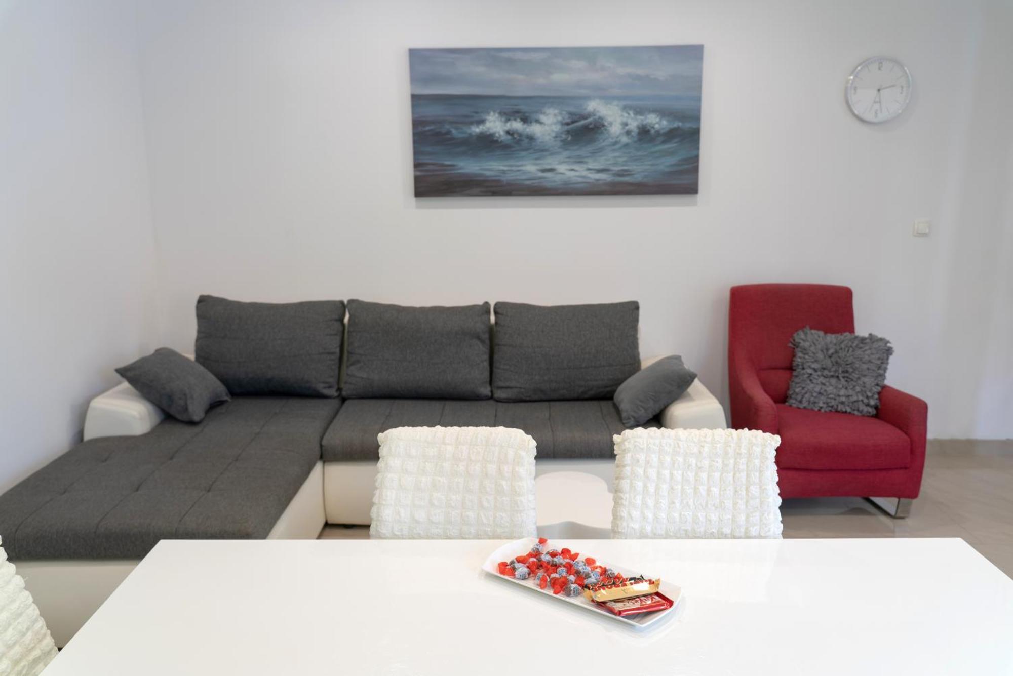 Apartments Srdanovic オミシュ エクステリア 写真