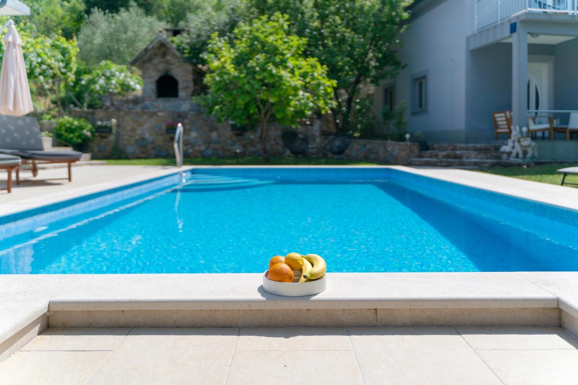 Apartments Srdanovic オミシュ エクステリア 写真